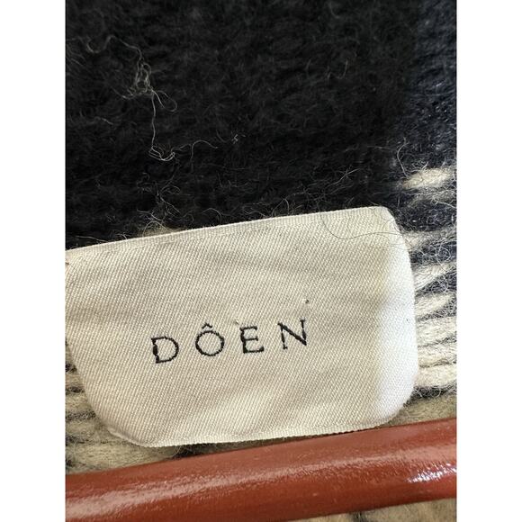 DOEN Size Lrg Black Field Sweater in Aberdeen Fair Isle Soft Baby Alpaca Blend - Picture 4 of 8